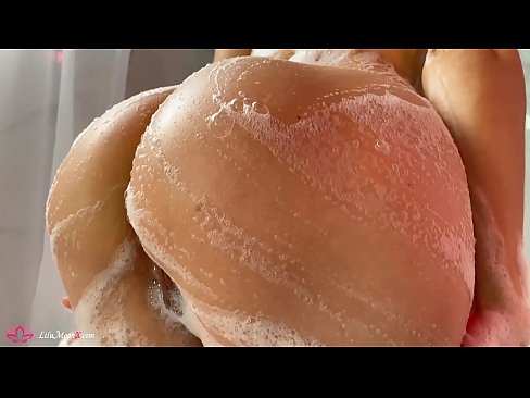 ❤️ Brunette sjálfsfróar kisu með titrara til að fá mikla fullnægingu í sturtu ❤❌ Gæðaklám á klám is.naughtyhentai.ru ❌